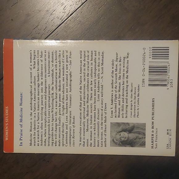 Medicine Woman by Lynn V. Andrews Book - Picture 2 of 2